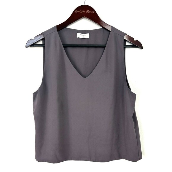 Aritzia Babaton Murphy Blouse Women Sleeveless Tank VNeck Dusty Gray Sz M 1131U1 - Picture 1 of 10